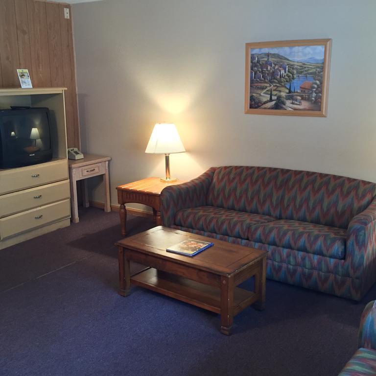 Macthrift Motor Inn Virginia Beach Extérieur photo
