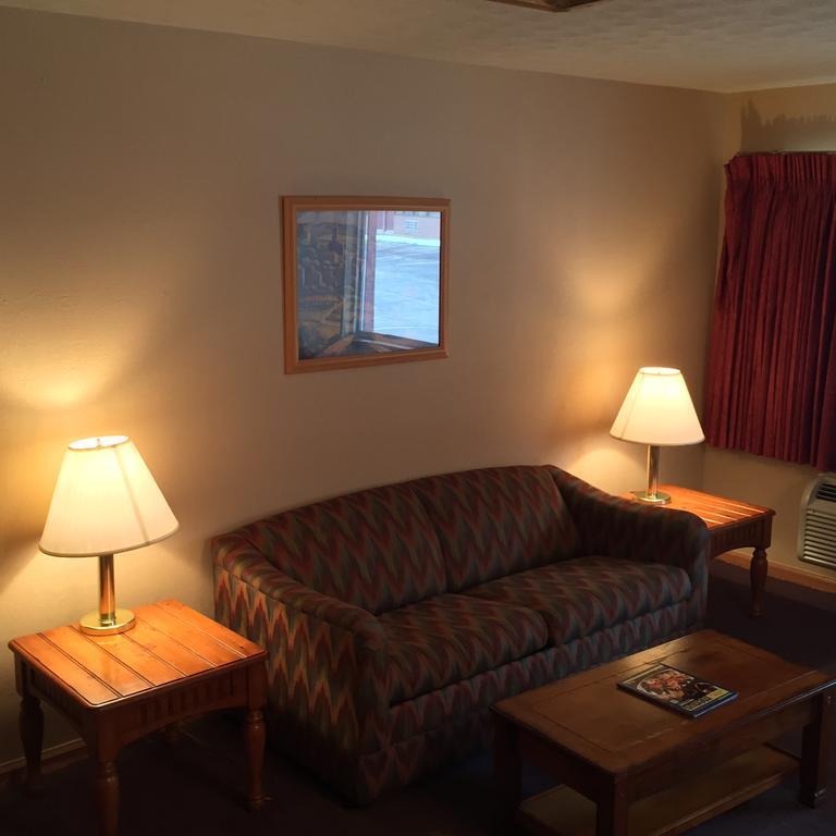 Macthrift Motor Inn Virginia Beach Extérieur photo