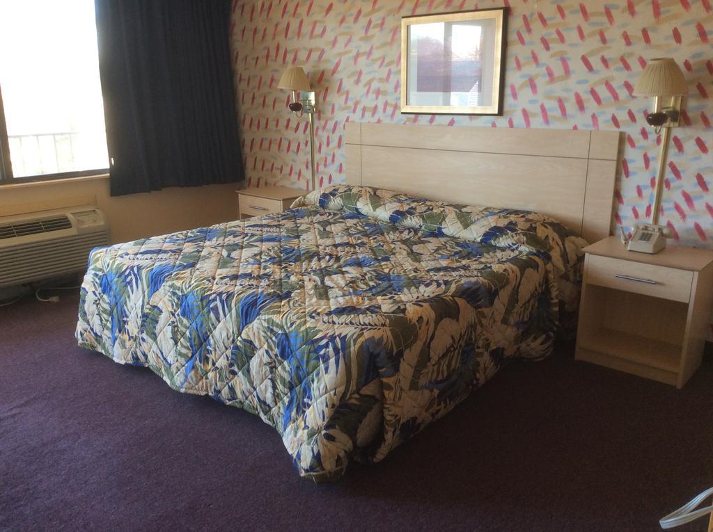 Macthrift Motor Inn Virginia Beach Extérieur photo
